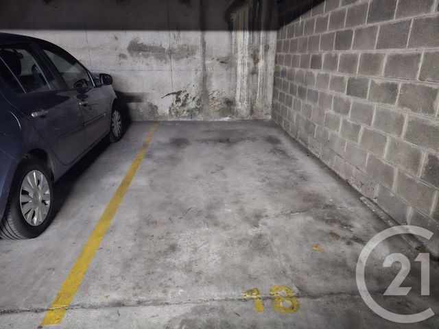 parking à vendre - 13.0 m2 - IVRY SUR SEINE - 94 - ILE-DE-FRANCE - Century 21 Raspail