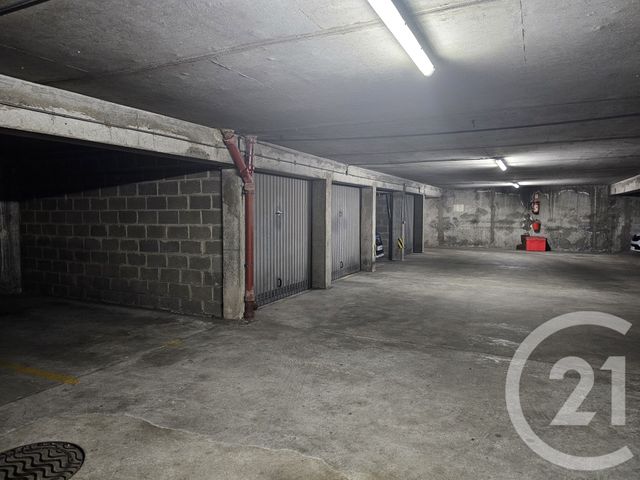 parking à vendre - 13.0 m2 - IVRY SUR SEINE - 94 - ILE-DE-FRANCE - Century 21 Raspail
