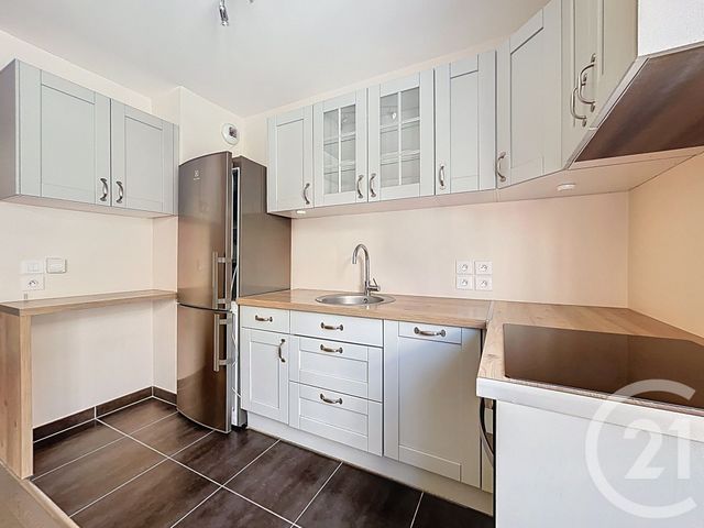 Appartement F3 à louer - 3 pièces - 58.13 m2 - IVRY SUR SEINE - 94 - ILE-DE-FRANCE - Century 21 Raspail