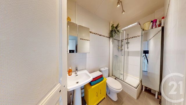 Appartement F2 à vendre - 2 pièces - 36.53 m2 - IVRY SUR SEINE - 94 - ILE-DE-FRANCE - Century 21 Raspail