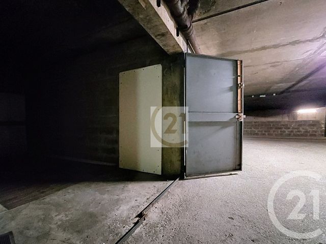 parking à vendre - 12.42 m2 - IVRY SUR SEINE - 94 - ILE-DE-FRANCE - Century 21 Raspail