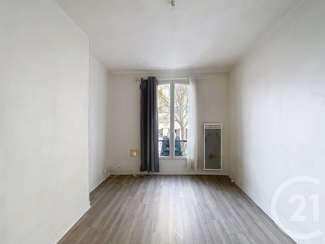 Appartement Studio à louer - 1 pièce - 25.01 m2 - IVRY SUR SEINE - 94 - ILE-DE-FRANCE - Century 21 Raspail