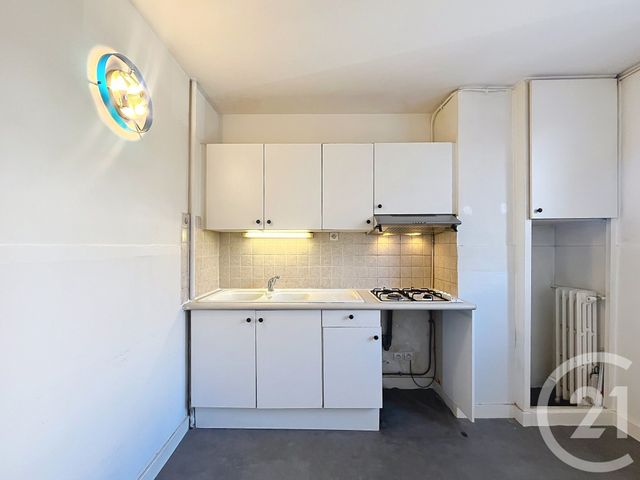Appartement F2 à louer - 2 pièces - 37.72 m2 - IVRY SUR SEINE - 94 - ILE-DE-FRANCE - Century 21 Raspail