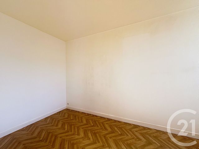 Appartement F2 à louer - 2 pièces - 37.72 m2 - IVRY SUR SEINE - 94 - ILE-DE-FRANCE - Century 21 Raspail