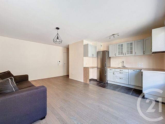 Appartement F3 à louer - 3 pièces - 58.13 m2 - IVRY SUR SEINE - 94 - ILE-DE-FRANCE - Century 21 Raspail