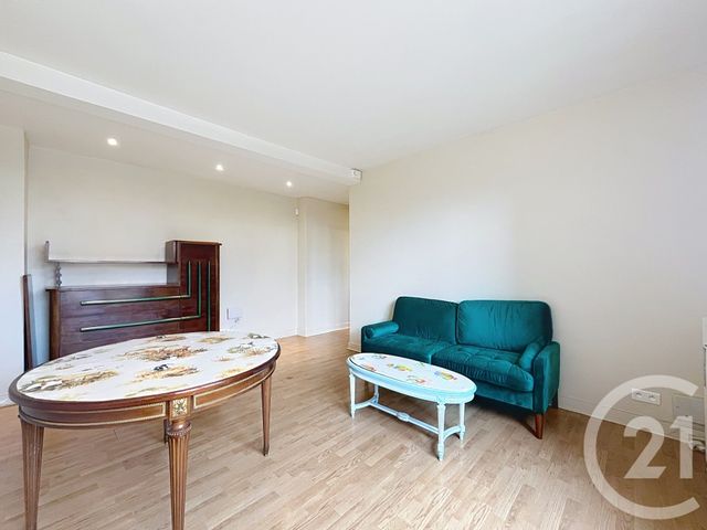 Appartement F3 à louer - 3 pièces - 53.93 m2 - VITRY SUR SEINE - 94 - ILE-DE-FRANCE - Century 21 Raspail