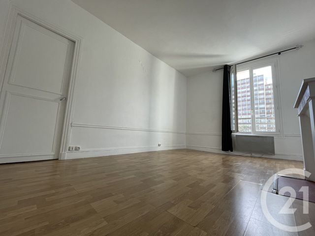 Appartement F2 à louer - 2 pièces - 32.98 m2 - IVRY SUR SEINE - 94 - ILE-DE-FRANCE - Century 21 Raspail