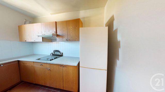 Appartement F2 à vendre - 2 pièces - 31.75 m2 - IVRY SUR SEINE - 94 - ILE-DE-FRANCE - Century 21 Raspail