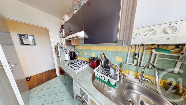 Appartement F2 à vendre - 2 pièces - 32.36 m2 - IVRY SUR SEINE - 94 - ILE-DE-FRANCE - Century 21 Raspail