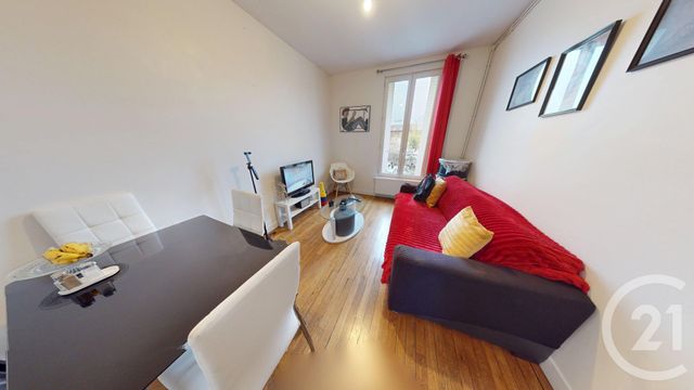 Appartement F2 à vendre - 2 pièces - 32.36 m2 - IVRY SUR SEINE - 94 - ILE-DE-FRANCE - Century 21 Raspail