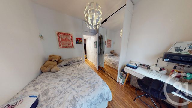 Appartement T2 à vendre - 2 pièces - 28.25 m2 - IVRY SUR SEINE - 94 - ILE-DE-FRANCE - Century 21 Raspail