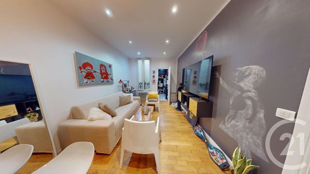 Appartement T2 à vendre - 2 pièces - 28.25 m2 - IVRY SUR SEINE - 94 - ILE-DE-FRANCE - Century 21 Raspail