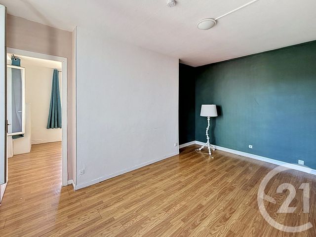 Appartement à vendre - 2 pièces - 38.89 m2 - IVRY SUR SEINE - 94 - ILE-DE-FRANCE - Century 21 Raspail