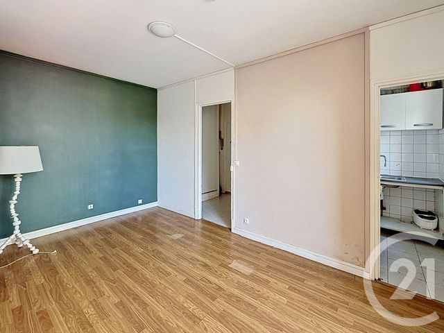 Appartement à vendre - 2 pièces - 38.89 m2 - IVRY SUR SEINE - 94 - ILE-DE-FRANCE - Century 21 Raspail