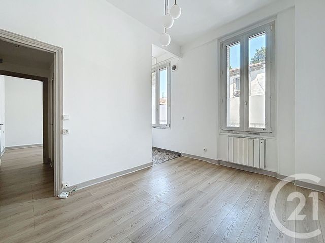 Appartement F2 à vendre - 2 pièces - 33.9 m2 - IVRY SUR SEINE - 94 - ILE-DE-FRANCE - Century 21 Raspail