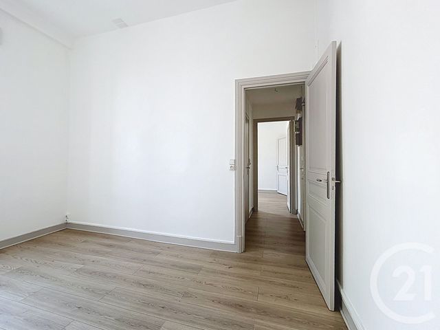 Appartement F2 à vendre - 2 pièces - 33.9 m2 - IVRY SUR SEINE - 94 - ILE-DE-FRANCE - Century 21 Raspail