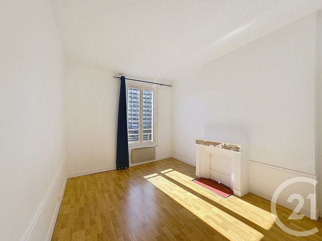 Appartement F2 à louer - 2 pièces - 32.98 m2 - IVRY SUR SEINE - 94 - ILE-DE-FRANCE - Century 21 Raspail