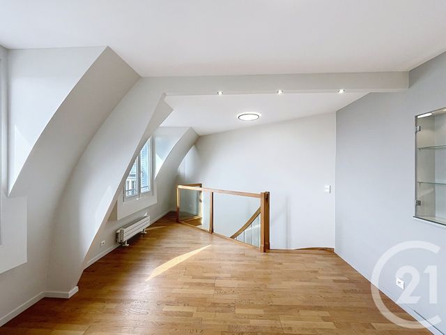 Appartement Duplex à louer - 6 pièces - 100.1 m2 - VITRY SUR SEINE - 94 - ILE-DE-FRANCE - Century 21 Raspail