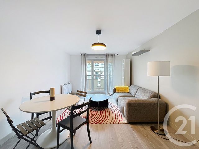 Appartement F3 à louer - 3 pièces - 59.41 m2 - VITRY SUR SEINE - 94 - ILE-DE-FRANCE - Century 21 Raspail
