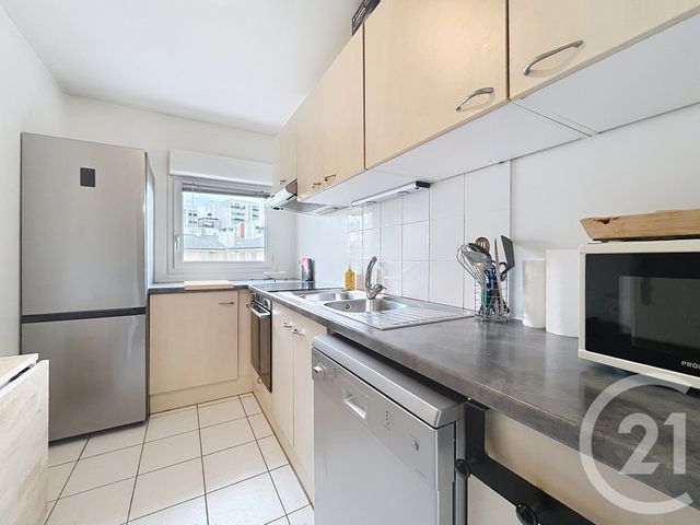 Appartement F3 à louer - 3 pièces - 59.41 m2 - VITRY SUR SEINE - 94 - ILE-DE-FRANCE - Century 21 Raspail