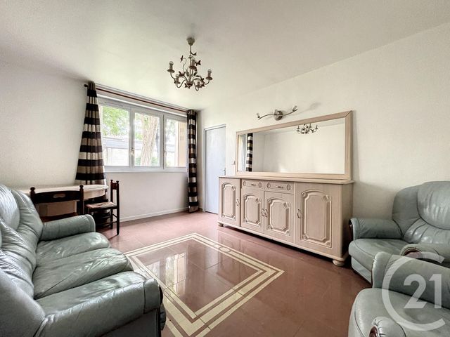 Appartement F3 à louer - 3 pièces - 50.64 m2 - IVRY SUR SEINE - 94 - ILE-DE-FRANCE - Century 21 Raspail