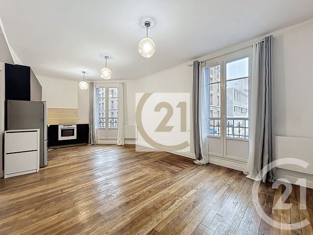 Appartement F2 à vendre - 2 pièces - 45.14 m2 - IVRY SUR SEINE - 94 - ILE-DE-FRANCE - Century 21 Raspail