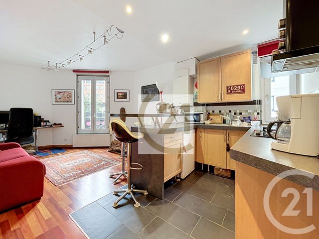 Appartement F2 à vendre - 2 pièces - 38.21 m2 - IVRY SUR SEINE - 94 - ILE-DE-FRANCE - Century 21 Raspail