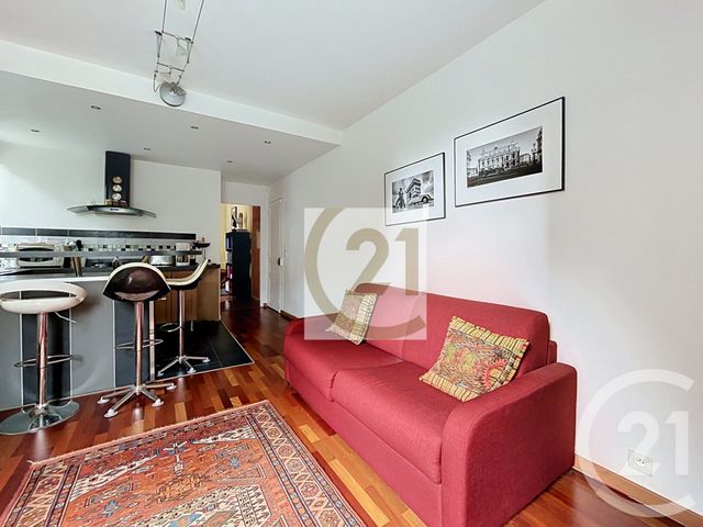 Appartement F2 à vendre - 2 pièces - 38.21 m2 - IVRY SUR SEINE - 94 - ILE-DE-FRANCE - Century 21 Raspail