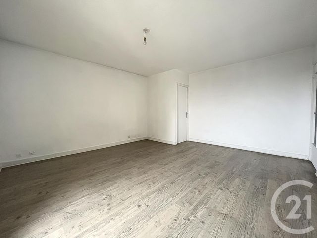 Appartement F1 à louer - 1 pièce - 33.82 m2 - IVRY SUR SEINE - 94 - ILE-DE-FRANCE - Century 21 Raspail