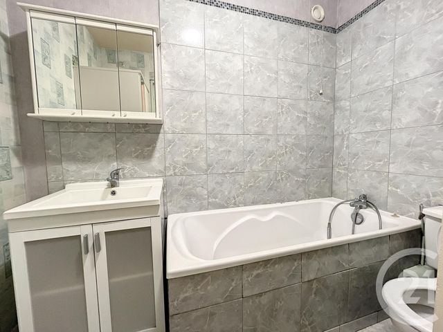 Appartement F1 à louer - 1 pièce - 33.82 m2 - IVRY SUR SEINE - 94 - ILE-DE-FRANCE - Century 21 Raspail