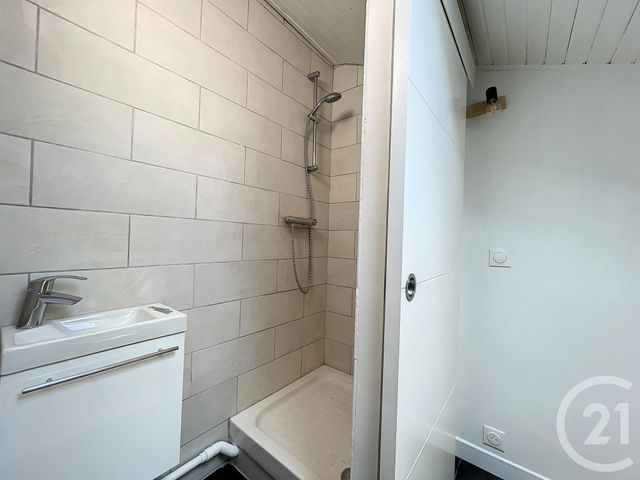 Appartement Studio à louer - 1 pièce - 14.73 m2 - VITRY SUR SEINE - 94 - ILE-DE-FRANCE - Century 21 Raspail