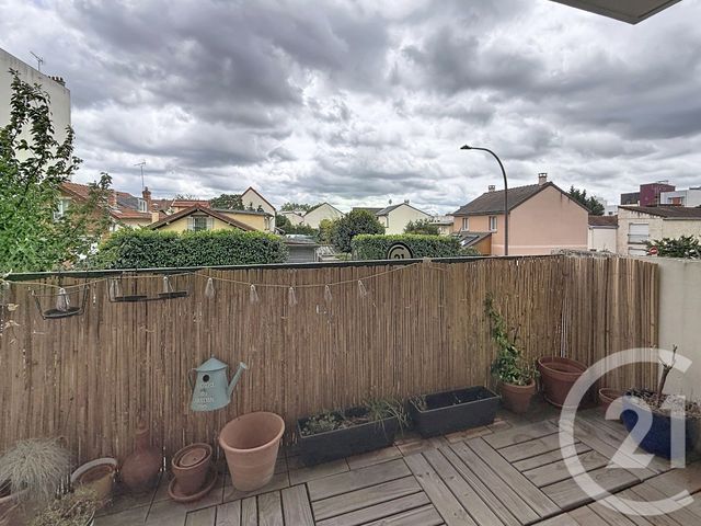 Appartement Studio à vendre - 1 pièce - 29.88 m2 - IVRY SUR SEINE - 94 - ILE-DE-FRANCE - Century 21 Raspail