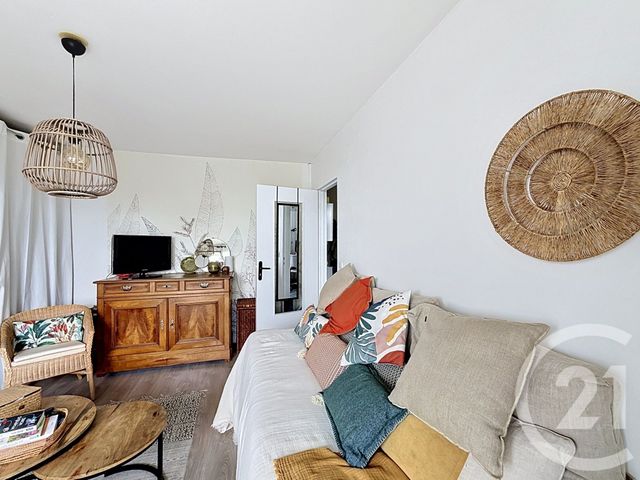 Appartement Studio à vendre - 1 pièce - 29.88 m2 - IVRY SUR SEINE - 94 - ILE-DE-FRANCE - Century 21 Raspail