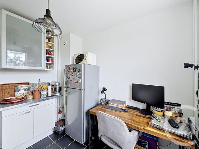 Appartement Studio à vendre - 1 pièce - 29.88 m2 - IVRY SUR SEINE - 94 - ILE-DE-FRANCE - Century 21 Raspail