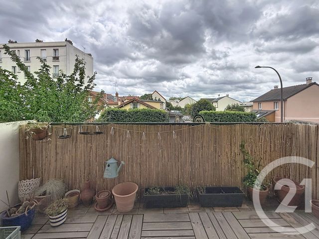 Appartement Studio à vendre - 1 pièce - 29.88 m2 - IVRY SUR SEINE - 94 - ILE-DE-FRANCE - Century 21 Raspail