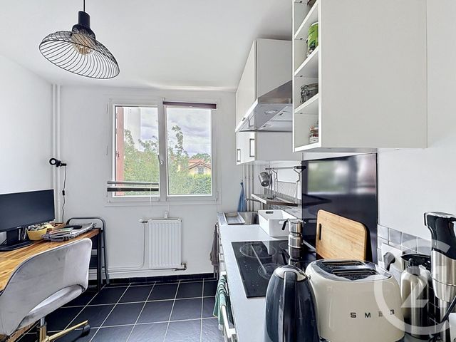 Appartement Studio à vendre - 1 pièce - 29.88 m2 - IVRY SUR SEINE - 94 - ILE-DE-FRANCE - Century 21 Raspail