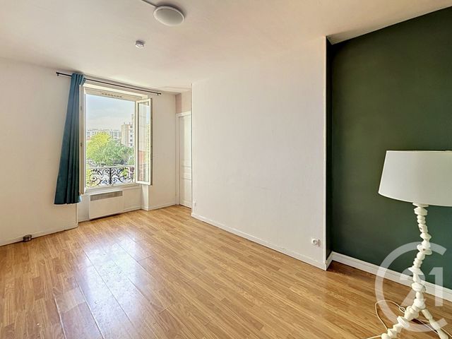 Appartement F2 à vendre - 2 pièces - 38.89 m2 - IVRY SUR SEINE - 94 - ILE-DE-FRANCE - Century 21 Raspail