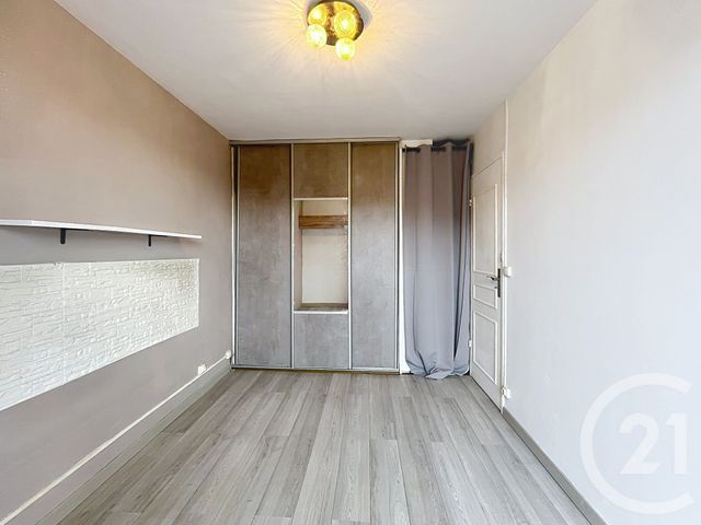 Appartement F2 à louer - 2 pièces - 41.64 m2 - IVRY SUR SEINE - 94 - ILE-DE-FRANCE - Century 21 Raspail