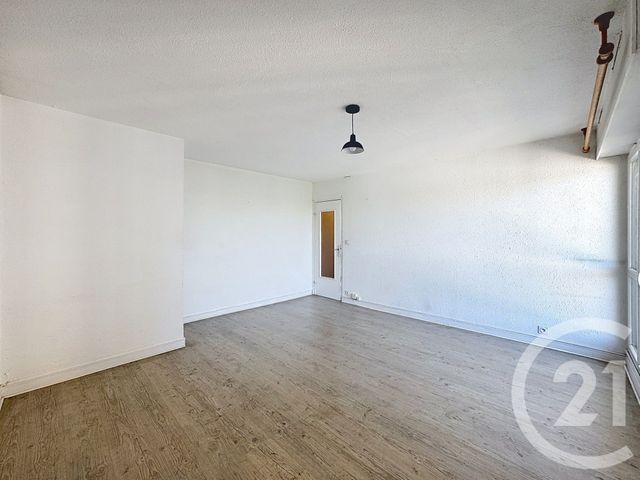Appartement F1 à louer - 1 pièce - 33.82 m2 - IVRY SUR SEINE - 94 - ILE-DE-FRANCE - Century 21 Raspail