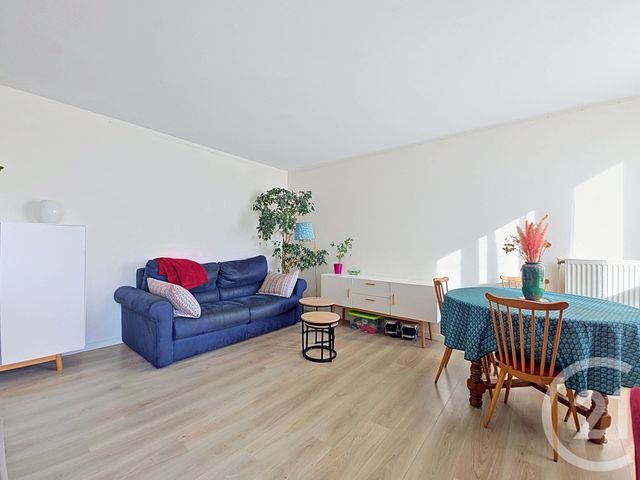 Appartement F3 à vendre - 3 pièces - 67.02 m2 - IVRY SUR SEINE - 94 - ILE-DE-FRANCE - Century 21 Raspail