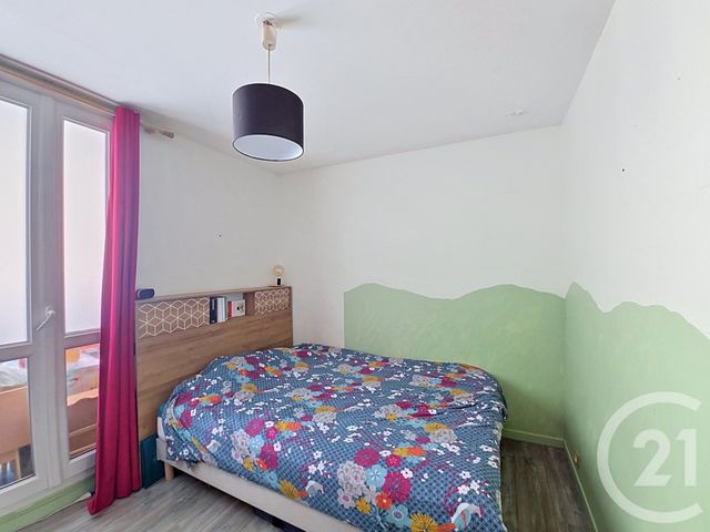 Appartement F3 à vendre - 3 pièces - 67.02 m2 - IVRY SUR SEINE - 94 - ILE-DE-FRANCE - Century 21 Raspail