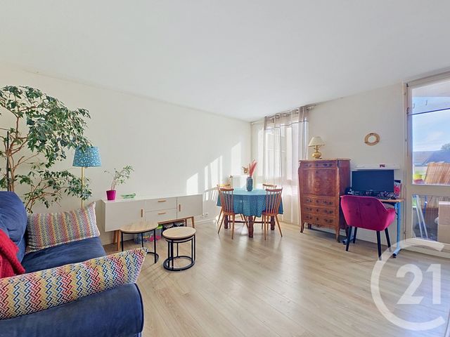 Appartement F3 à vendre - 3 pièces - 67.02 m2 - IVRY SUR SEINE - 94 - ILE-DE-FRANCE - Century 21 Raspail