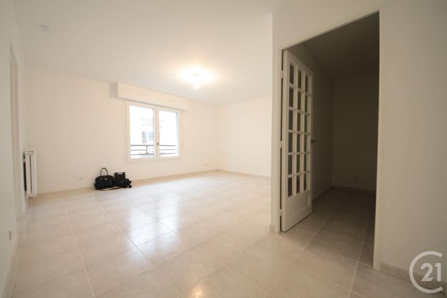 Appartement F2 à louer - 2 pièces - 43.56 m2 - MONTMORENCY - 95 - ILE-DE-FRANCE - Century 21 Raspail