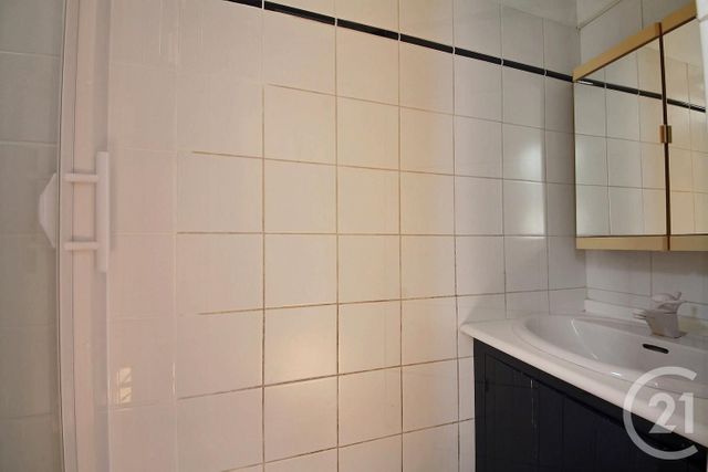 Appartement F2 à louer - 2 pièces - 36.32 m2 - IVRY SUR SEINE - 94 - ILE-DE-FRANCE - Century 21 Raspail