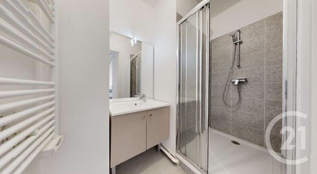 Appartement F4 à louer - 4 pièces - 83.92 m2 - VITRY SUR SEINE - 94 - ILE-DE-FRANCE - Century 21 Raspail