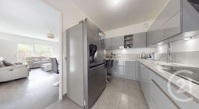 Appartement F4 à louer - 4 pièces - 83.92 m2 - VITRY SUR SEINE - 94 - ILE-DE-FRANCE - Century 21 Raspail