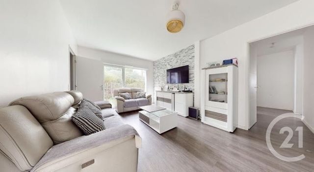 Appartement F4 à louer - 4 pièces - 83.92 m2 - VITRY SUR SEINE - 94 - ILE-DE-FRANCE - Century 21 Raspail