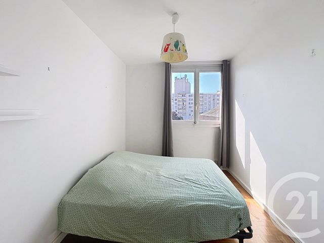 Appartement F5 à louer - 5 pièces - 88.47 m2 - IVRY SUR SEINE - 94 - ILE-DE-FRANCE - Century 21 Raspail