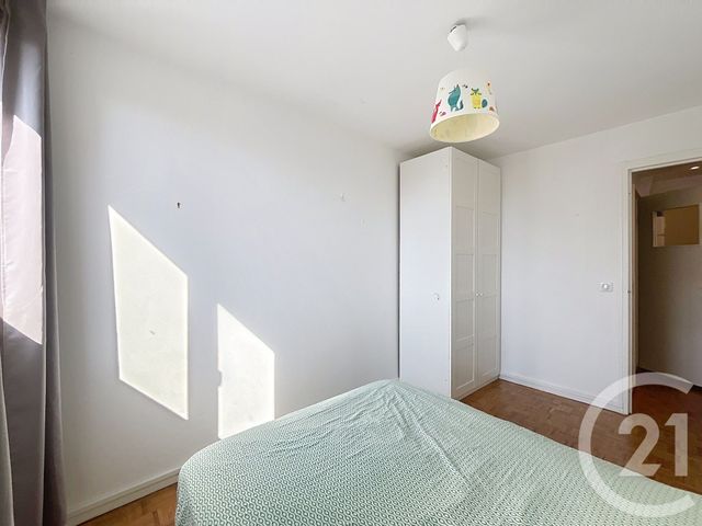 Appartement F5 à louer - 5 pièces - 88.47 m2 - IVRY SUR SEINE - 94 - ILE-DE-FRANCE - Century 21 Raspail