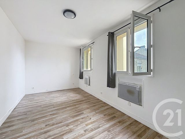Appartement Studio à louer - 1 pièce - 19.3 m2 - IVRY SUR SEINE - 94 - ILE-DE-FRANCE - Century 21 Raspail